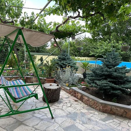 Ashot&Gohar B&B Chʼiva Exteriör bild